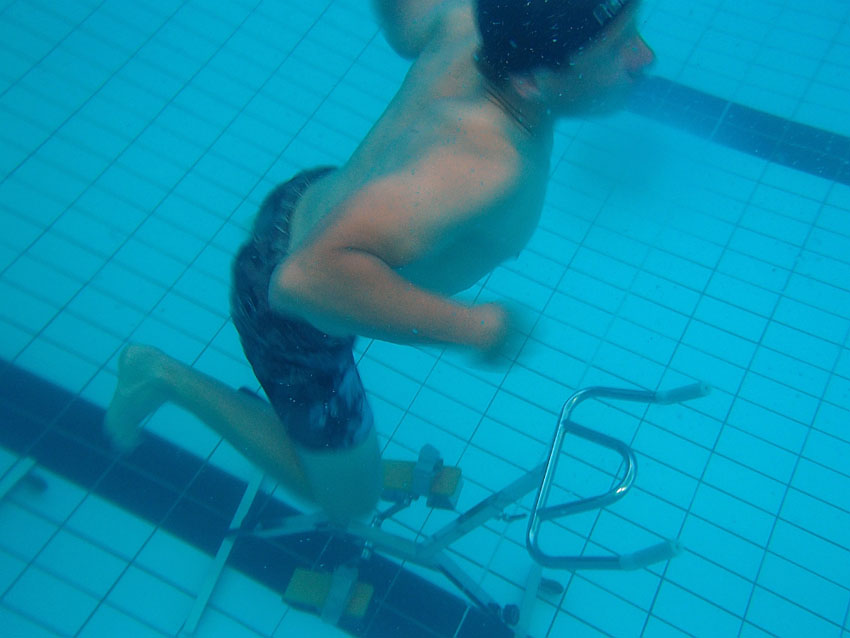 Trainingsrad unter Wasser
